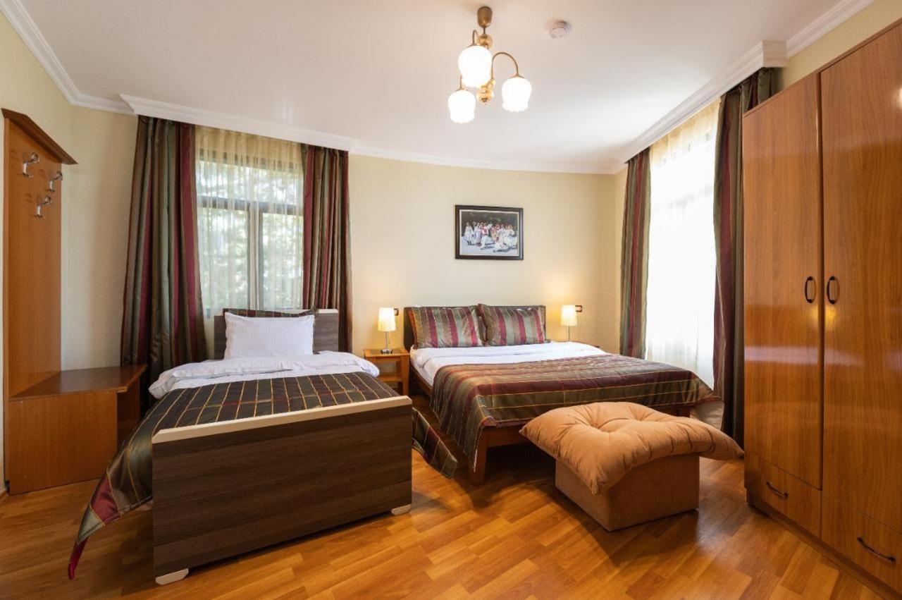 Vila Arber Golem (Tirana) Exterior foto